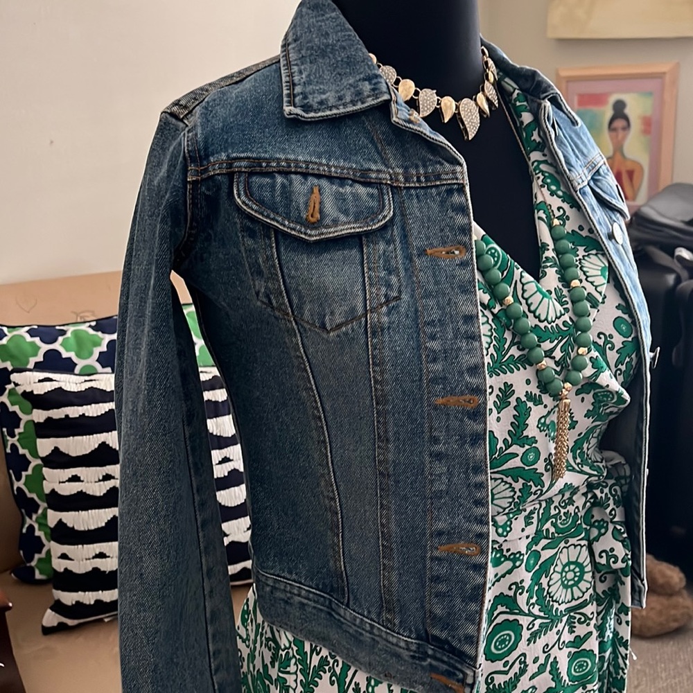 Just do a light blue, Overlap, jean jacket with a pretty dress, wow!